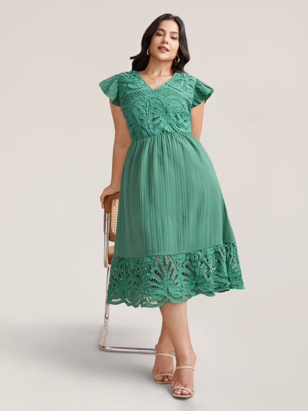Bloomchic Lace Cut-Out Flutter Sleeve Midi Dress NWT Size 12 Malachite Green